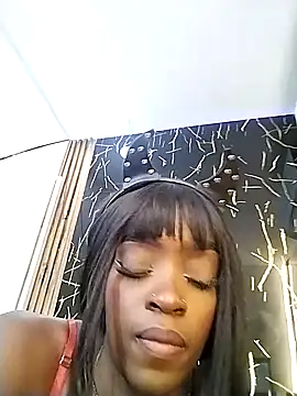 Snapshot of Nahomy_Smiths_aws chatting on October 6, 9:30 pm Nahomy Smiths aws online show from October 6, 9:30 pm