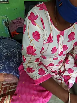 Snapshot of Tamilselviroja- chatting on October 15, 3:31 am Tamilselviroja- online show from October 15, 3:31 am