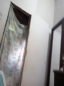 single-mother-indecent- online show from November 10, 2:45 pm