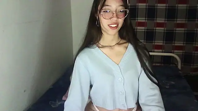 Mikha Ela online show from November 21, 4:25 am