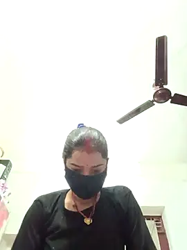 Hotty ruvi online show from October 2, 2:00 pm