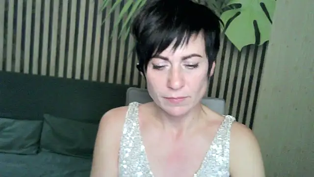 Ashley Brookss online show from October 25, 9:21 pm