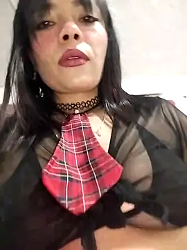 Valentina Squirt- online show from October 7, 10:30 am