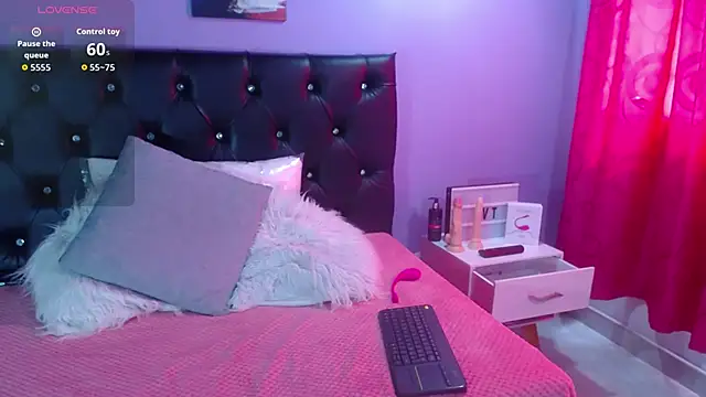 Jazmin ny online show from December 1, 2:53 pm