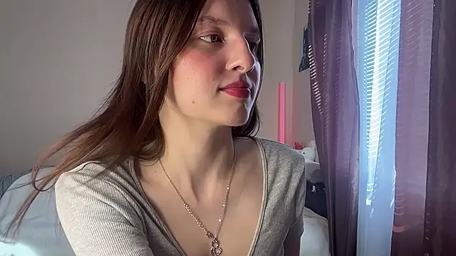 JanellHousen online show from June 14, 5:08 am