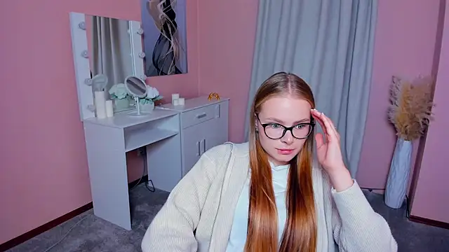 LibbyVenzeio online show from September 30, 11:38 am