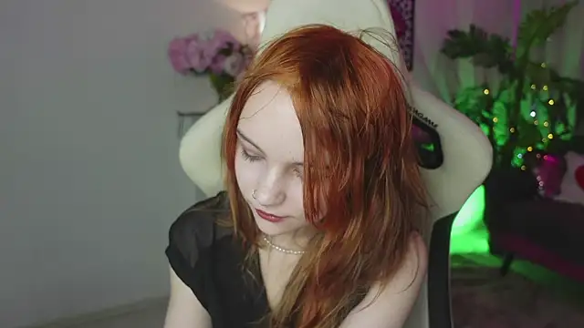 Staymonica online show from February 11, 1:45 pm