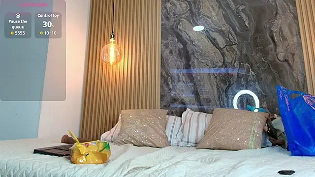 Samara Smith04 online show from October 31, 11:53 pm