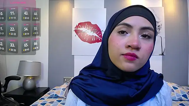 Neesha   online show from November 12, 7:45 pm