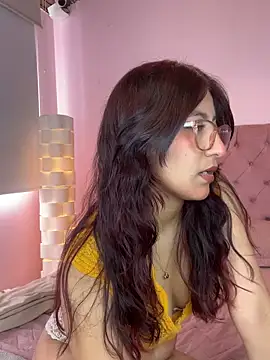 saramooon online show from November 12, 12:58 pm