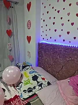 annyaparis online show from February 12, 2:13 am