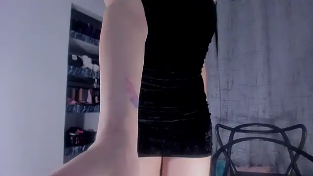 AmaruBloom online show from October 7, 3:11 am