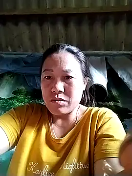 Snapshot of asakaka chatting on October 5, 2:38 am asakaka online show from October 5, 2:38 am