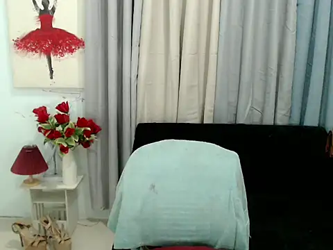 xAsianTOPModelx online show from November 4, 2:55 pm