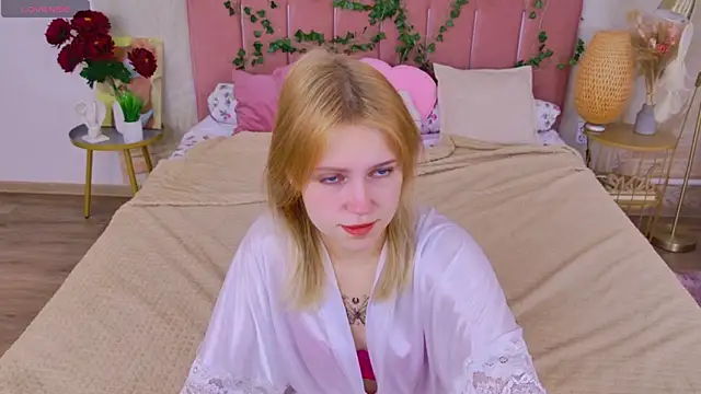 Stellahaart online show from October 6, 5:02 am