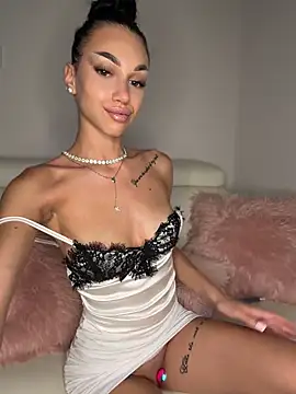 ilariea girl online show from July 28, 3:21 pm