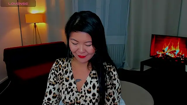 Snapshot of BeckySunday chatting on October 17, 5:54 am BeckySunday online show from October 17, 5:54 am