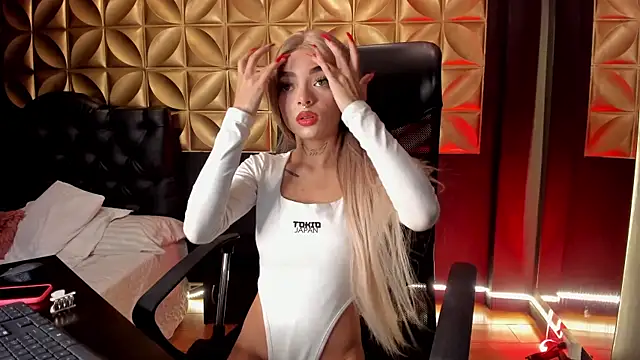 scarlettvelvet  online show from November 24, 5:37 pm