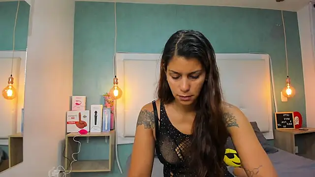 Snapshot of is_a_bell chatting on October 12, 1:57 pm is a bell online show from October 12, 1:57 pm