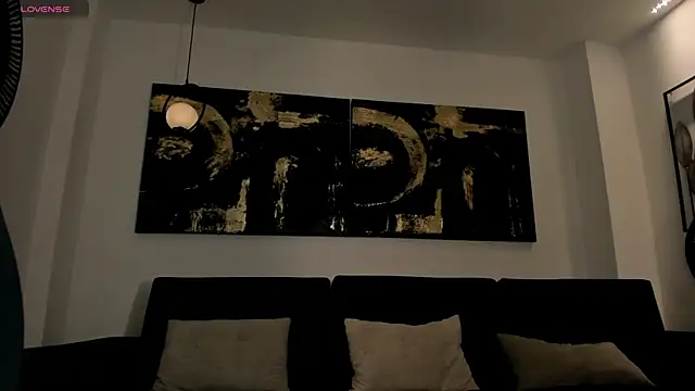 EmilyJohnsonX1 online show from December 3, 3:20 am