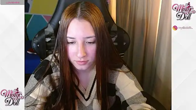 Snapshot of Mysticdoll69_ chatting on October 2, 4:45 pm Mysticdoll69 online show from October 2, 4:45 pm