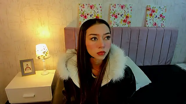 Olivia johansson online show from November 10, 4:29 am