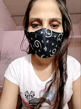 Snapshot of DIVINEDIVAA chatting on October 12, 2:25 am DIVINEDIVAA online show from October 12, 2:25 am