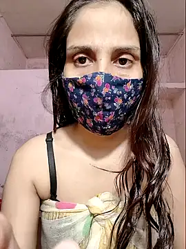 Snapshot of DIVINEDIVAA chatting on October 7, 4:44 pm DIVINEDIVAA online show from October 7, 4:44 pm