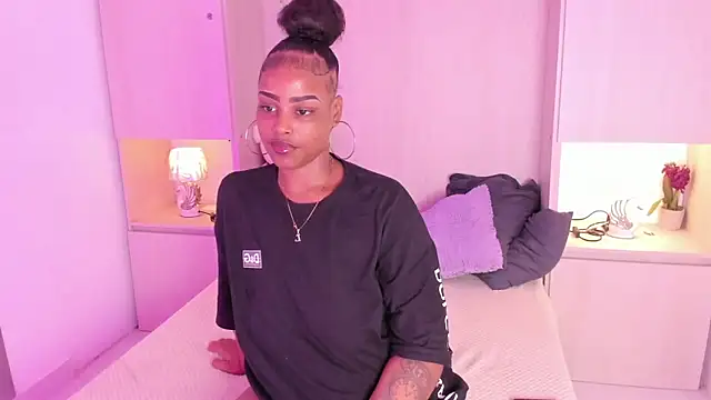 GigiMane online show from October 7, 7:51 pm