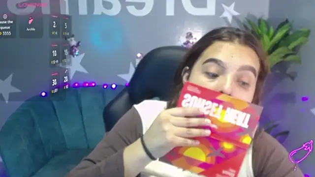 mia foster t online show from December 14, 12:55 pm