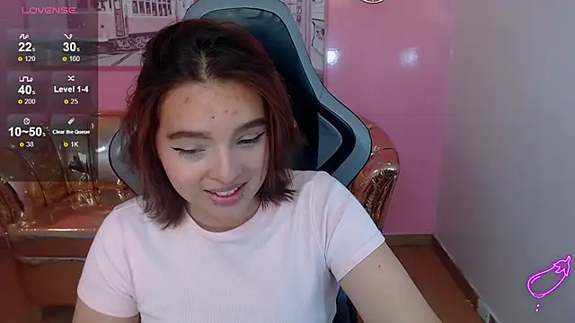 mia foster t online show from December 19, 1:25 pm