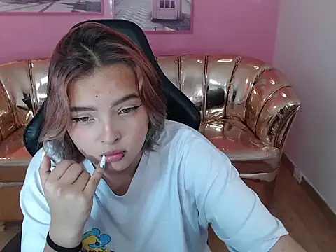 Snapshot of mia_foster_t chatting on October 17, 1:25 pm mia foster t online show from October 17, 1:25 pm