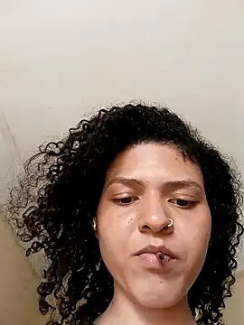 Snapshot of Larissinhamm chatting on October 12, 4:20 pm Larissinhamm online show from October 12, 4:20 pm