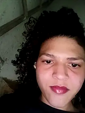 Snapshot of Larissinhamm chatting on October 3, 5:23 am Larissinhamm online show from October 3, 5:23 am