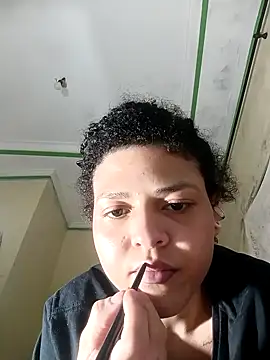 Snapshot of Larissinhamm chatting on October 9, 7:45 am Larissinhamm online show from October 9, 7:45 am