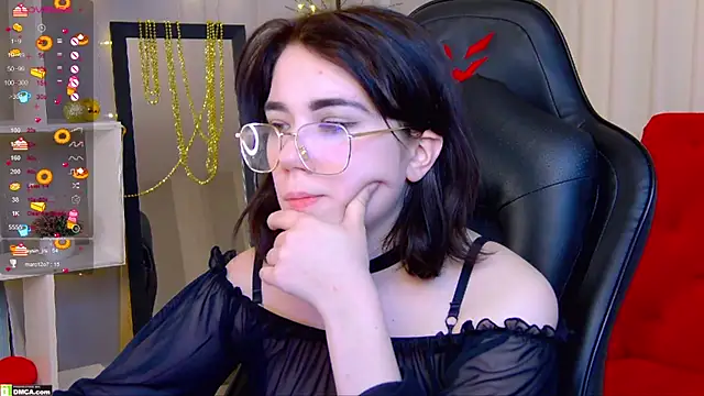 Kelly foox online show from December 16, 12:00 pm