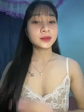 banlinh004 online show from July 31, 2:40 pm