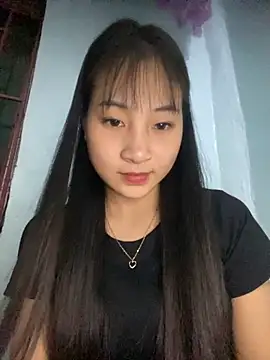 Snapshot of banlinh004 chatting on October 18, 2:53 pm banlinh004 online show from October 18, 2:53 pm