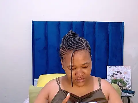 SweetJuicyPussy97 online show from July 22, 7:04 pm