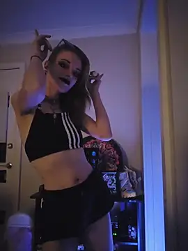 lonely Cosplay chick online show from December 19, 4:10 pm