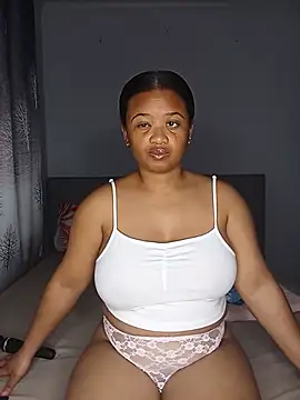 Sultrytits6 online show from August 2, 10:57 pm
