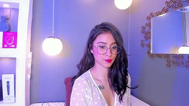 Alana Martinez  online show from March 6, 4:13 pm