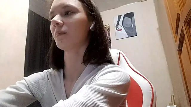 Snapshot of LidaGreist chatting on October 14, 4:09 pm LidaGreist online show from October 14, 4:09 pm