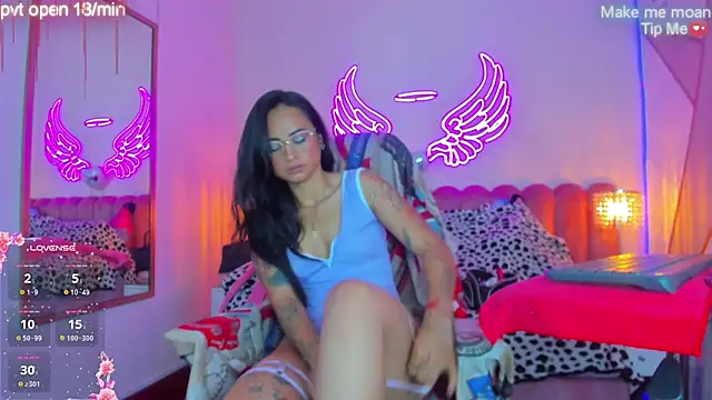 madisson 121 online show from November 9, 10:22 am