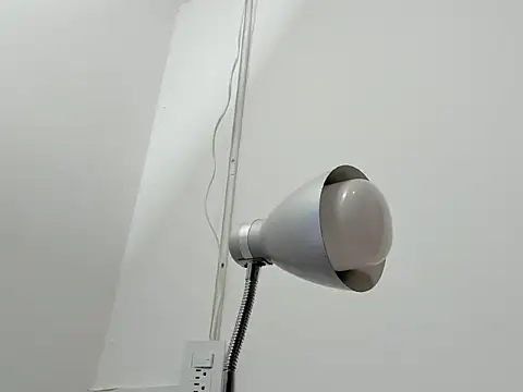ZoeJohnsonn online show from October 3, 2:55 pm