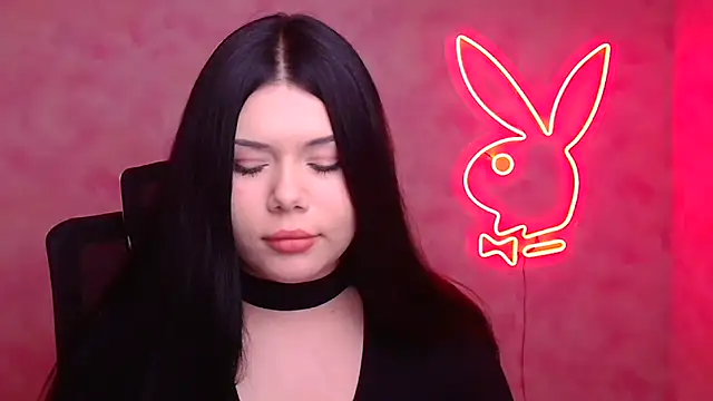 Mona Esty online show from December 1, 8:22 pm