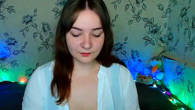 OliviaMontgommery online show from May 26, 1:43 pm