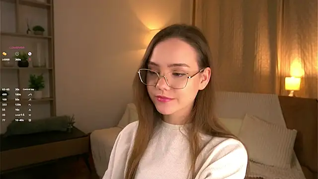 SweetSaraPie online show from March 2, 6:03 pm