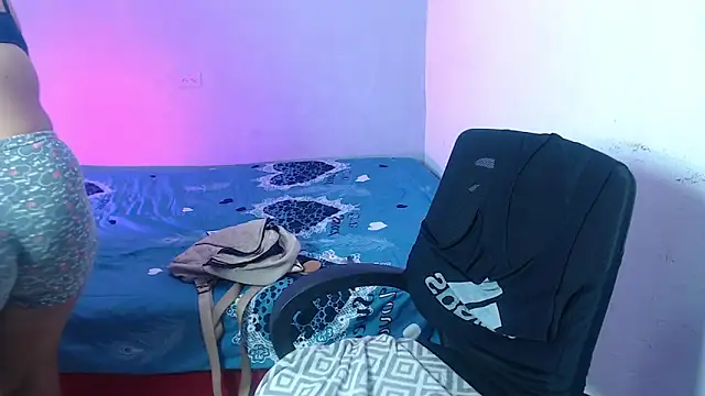 sirinay collegiate91 online show from October 29, 1:04 pm