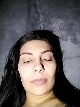 violetapvyo03 online show from October 6, 12:38 am